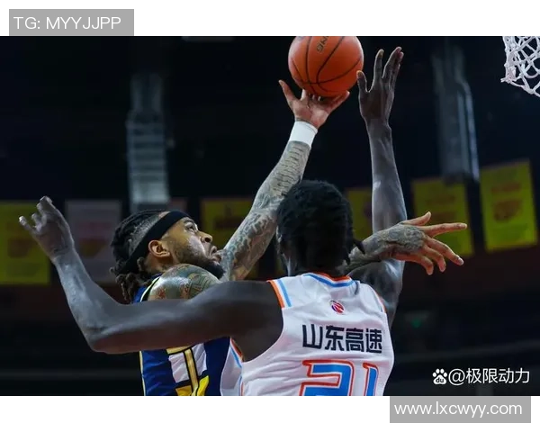 2019年CBA常规赛精彩对决广东队迎战吉林队的巅峰之战回顾