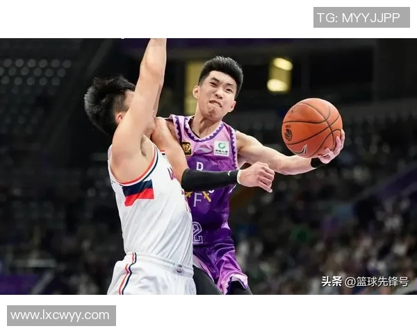 2020年12月21日广东队与同曦队激战正酣精彩瞬间回顾与赛后分析 2020年12月21日广东队与同曦队激战正酣精彩瞬间回顾与赛后分析