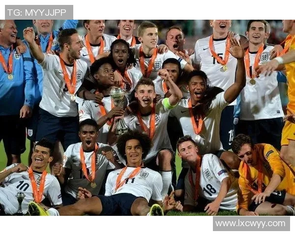 英格兰U17对决荷兰U17青少年足球赛精彩回顾与分析 英格兰U17对决荷兰U17青少年足球赛精彩回顾与分析